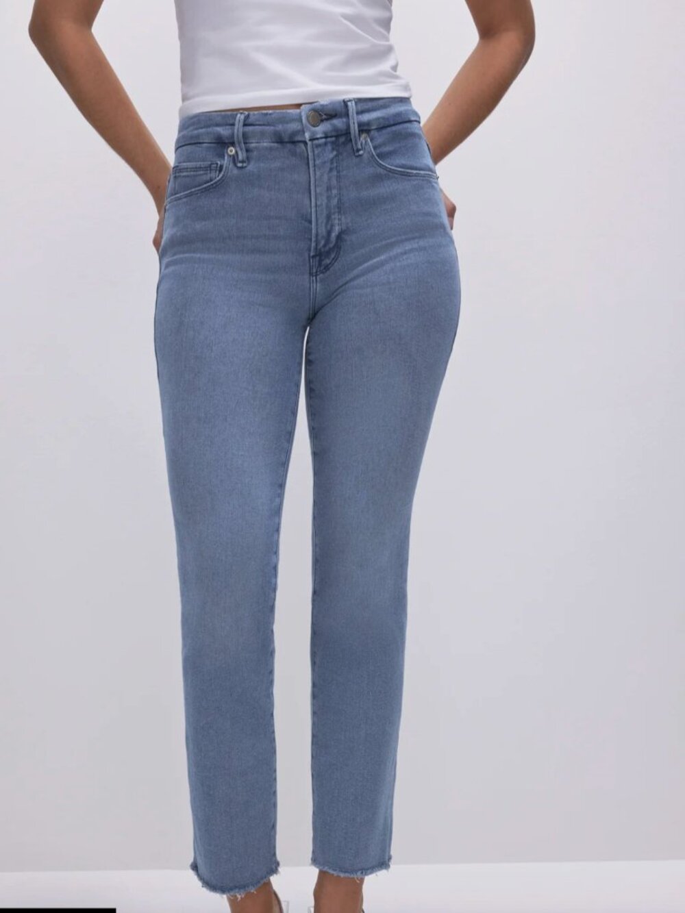 Good American Good Legs Straight Jeans BLUE 449